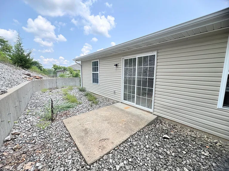 21057 Honest Ln — Photo 9