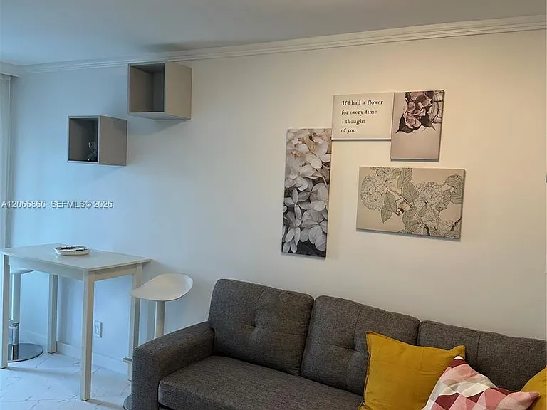 1333 E Hallandale Beach Blvd #423 — Photo 28