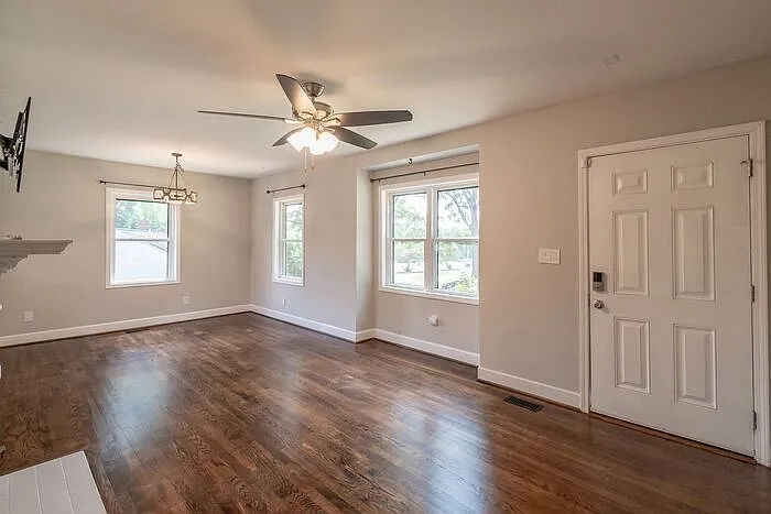 2520 Brentwood Pl — Photo 9