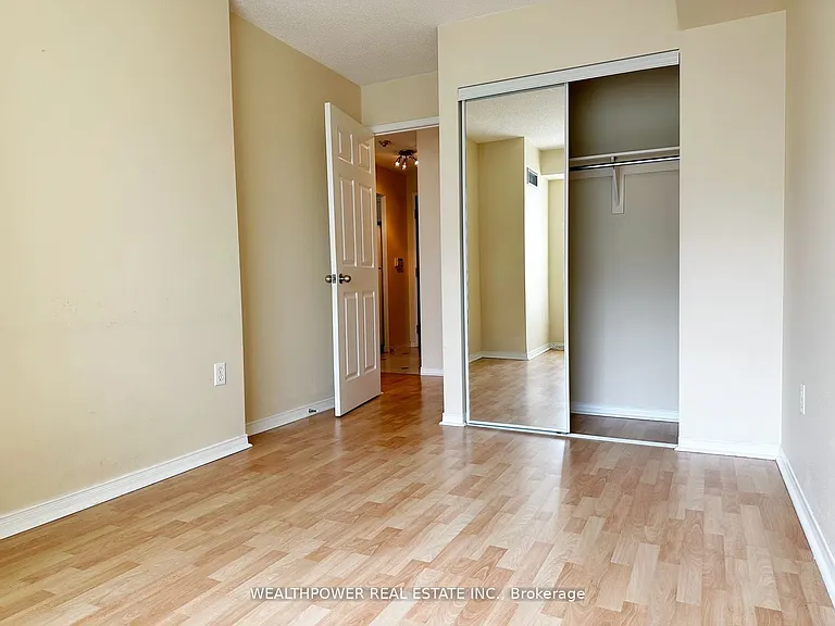 8 Pemberton Ave #1206 — Photo 10