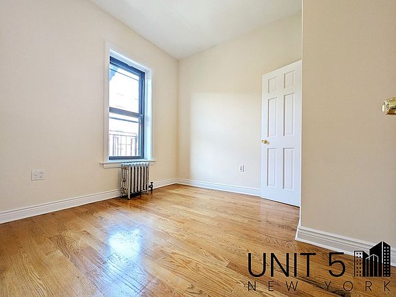5th image of 1246 Pacific St APT 3C