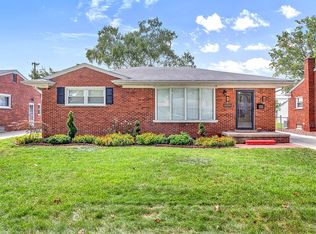 27245 Clairview Dr, Dearborn Heights, MI 48127