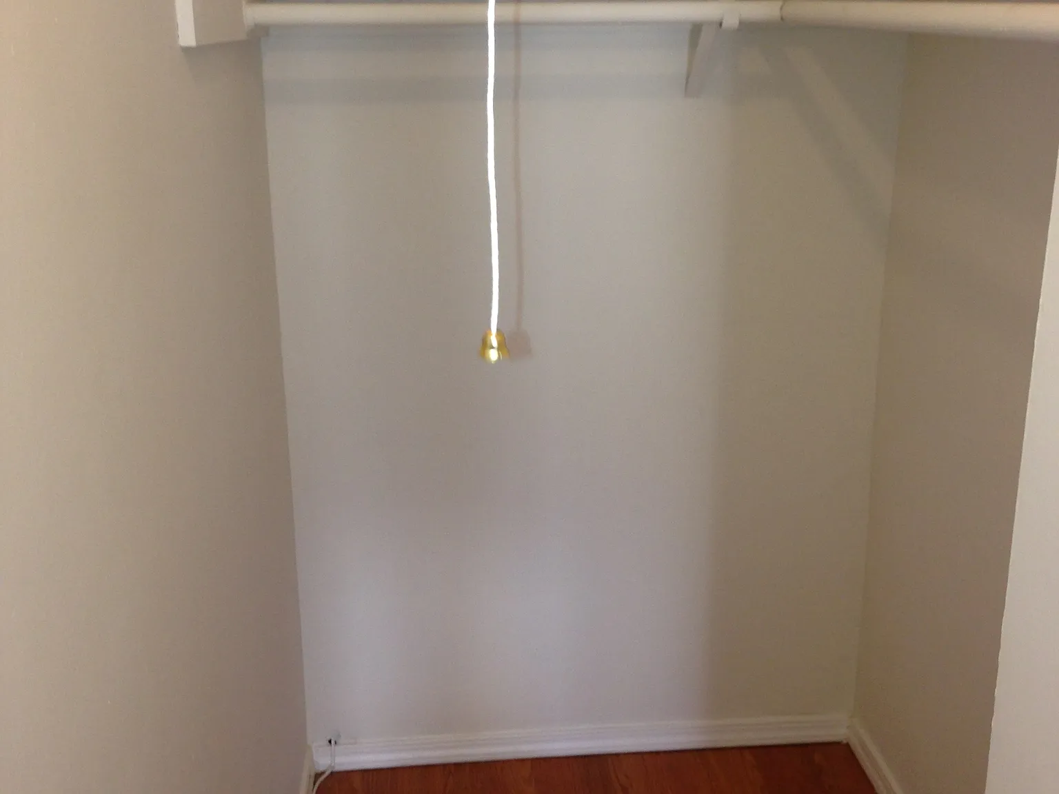 Studio, 350 sqft, $1,295 — Photo 3