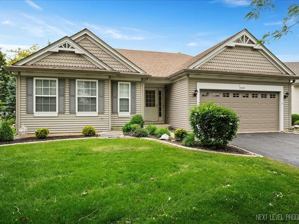 513 Coventry Ct, Oswego, IL 60543