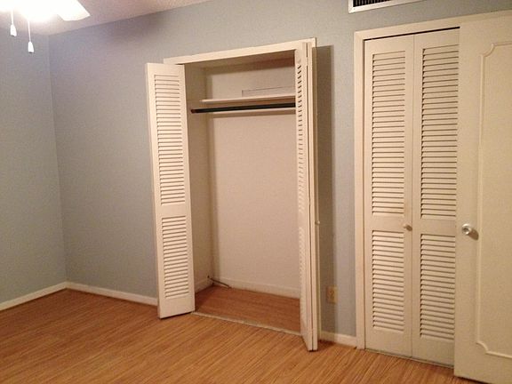 3rd image of 3809 N Braeswood Blvd APT 29