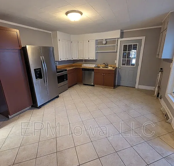 815 2nd St SW — Photo 2