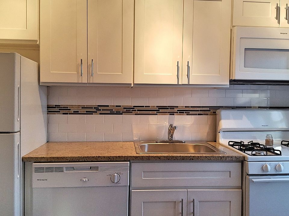 1st image of 21511 48th Ave APT 1B