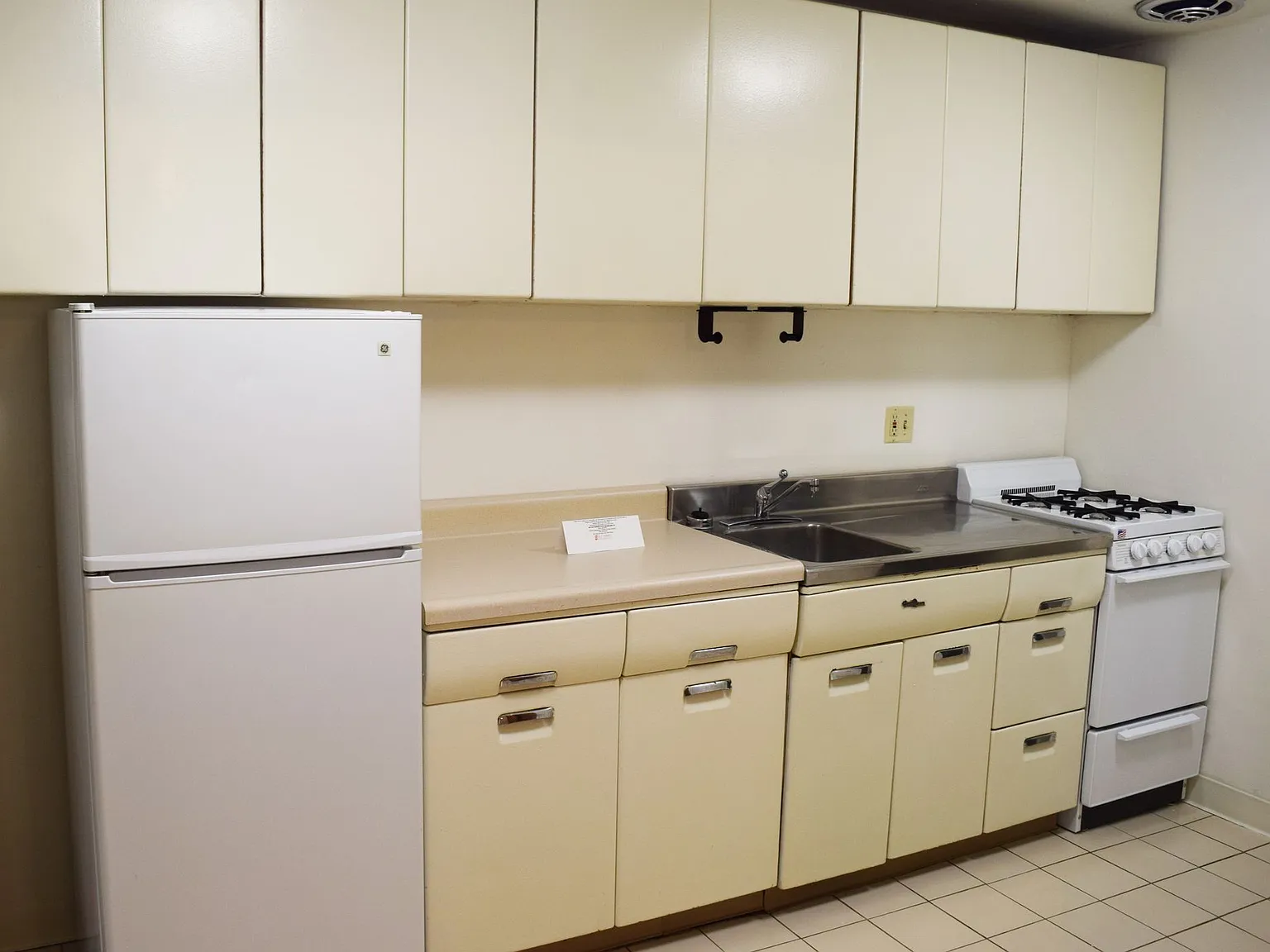 Clark Street Apartments by Royse + Brinkmeyer — Photo 4