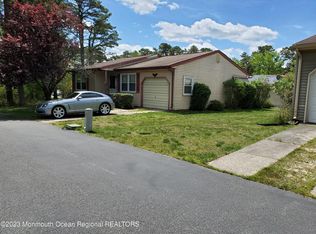 50 Hummingbird Ln #73, Manchester Township, NJ 08759