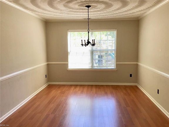 4th image of 219 E Lorengo Ave