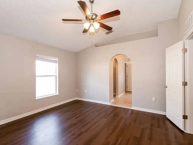 3610 Braeden Ct — Photo 10
