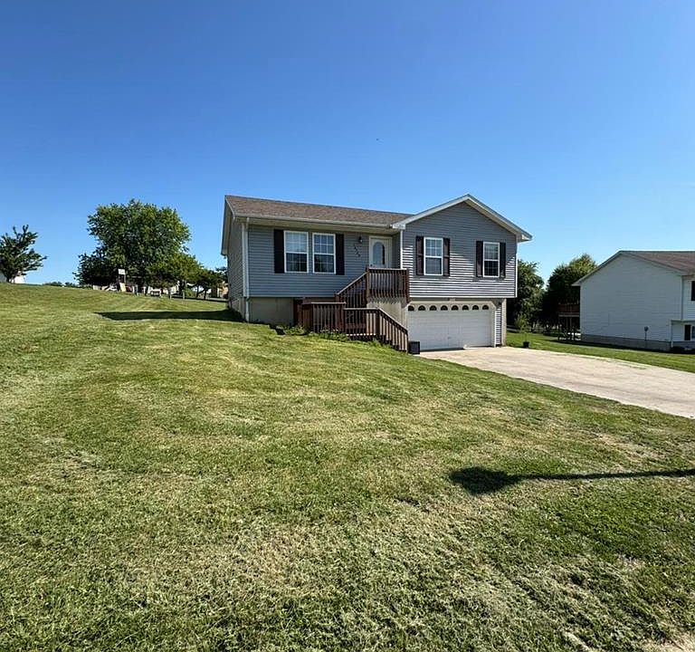 1st image of 54709 Crimson Dr
