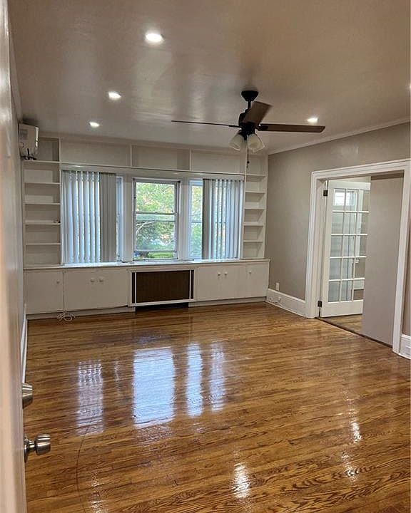 1st image of 27 Vernon Ave #2A