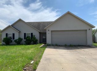 921 Silverleaf Cir, Bono, AR 72416