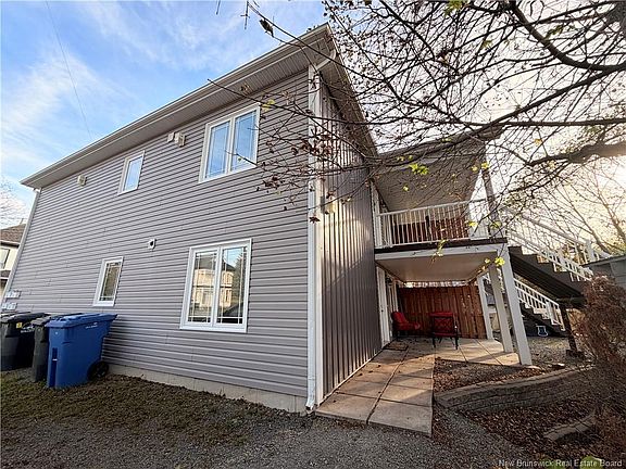5th image of 55 Howard St