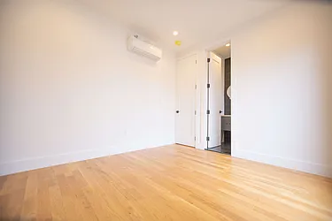 Rented by Venn NY Inc