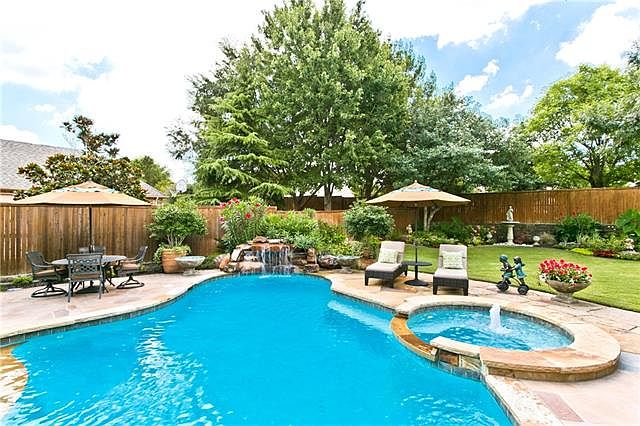 1st image of 1913 Cypress Point Dr