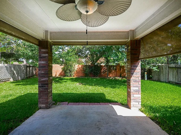 26822 Kingston Glen Ln — Photo 29