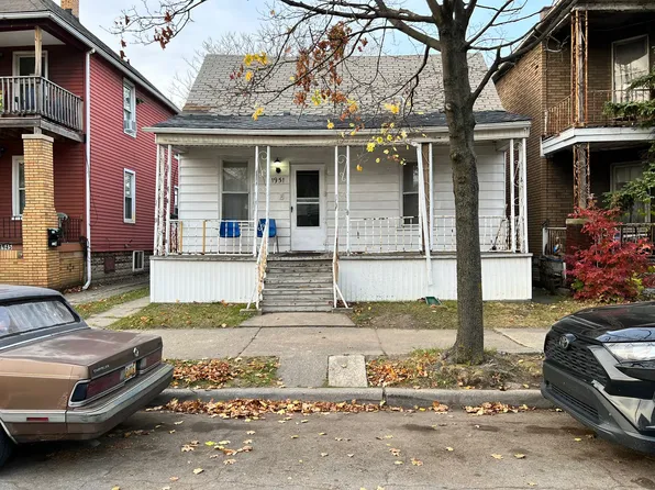 1951 Trowbridge St, Hamtramck, MI 48212