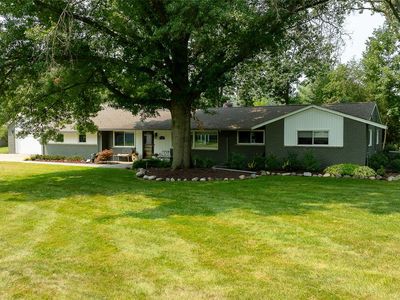 4990 Broomfield Ln, West Bloomfield, MI, 48322