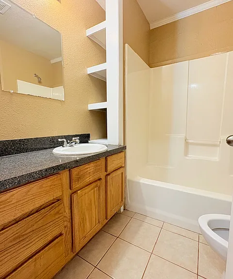 Country Place Apartments — Photo 8