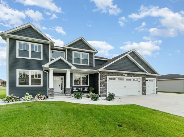 10455 Prairie View Ct, Freeland, MI 48623