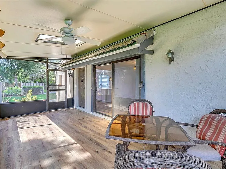 600 Casa Park Ct #M — Photo 3