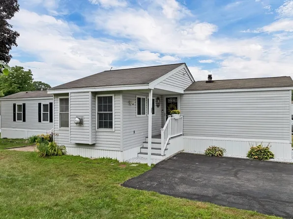 183 Orchard St, Seabrook, NH 03874