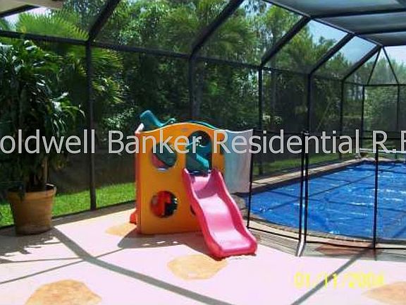 4th image of 5530 Hawkes Bluff Ave