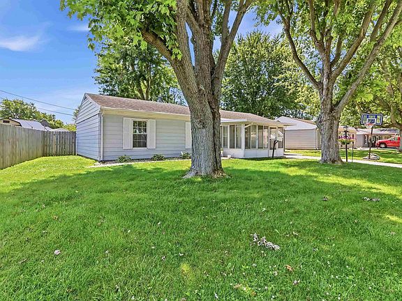 3rd image of 1809 W Westlea Dr