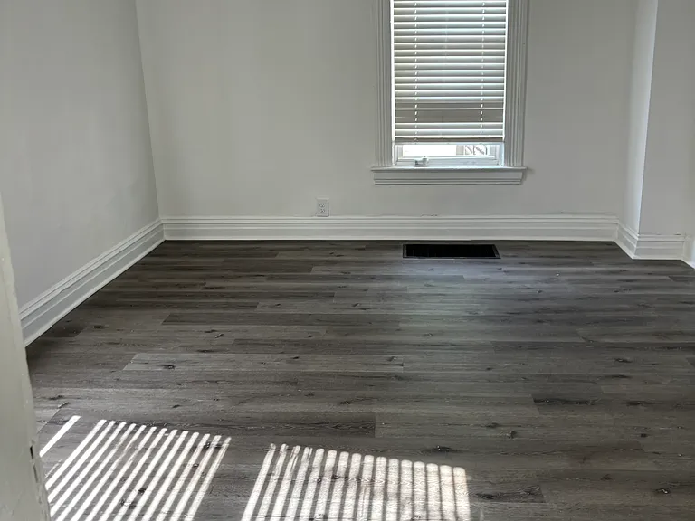 6205 Famous Ave — Photo 11