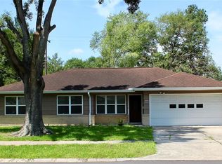 8702 Bob White Dr, Houston, TX 77074