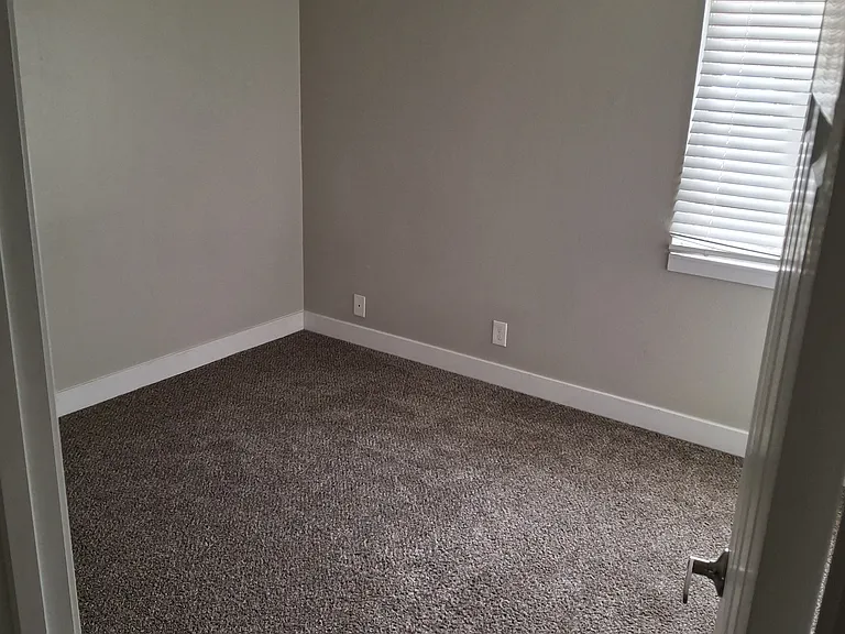 28900 SW Parkway Ave #6 — Photo 7
