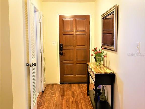 4th image of 1073 Gould Pl