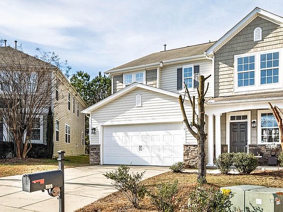 2nd image of 608 Prairie Meadows Ct