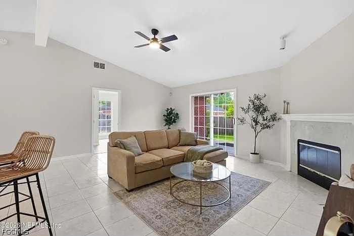 7668 Fawn Lake Dr N — Photo 10
