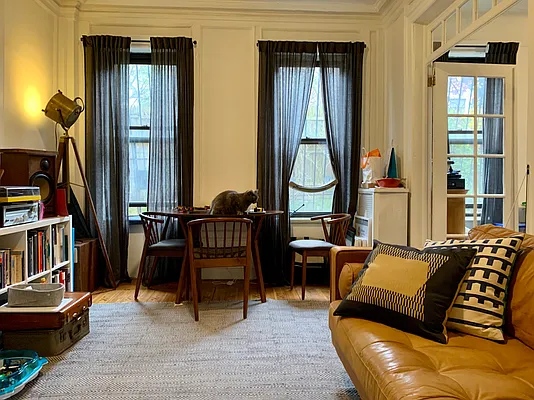 Rented by Garfield Realty  | media 7