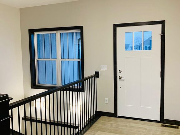 3rd image of 4209 Downton Cir