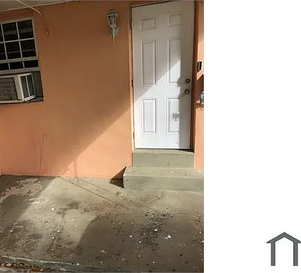 3 bed, $2,900 — Photo 2