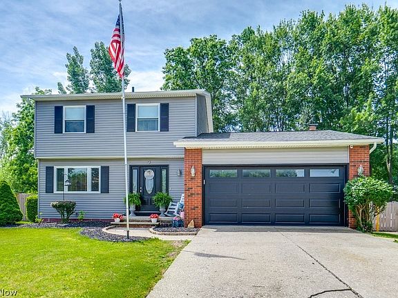2nd image of 3896 Buckingham Dr