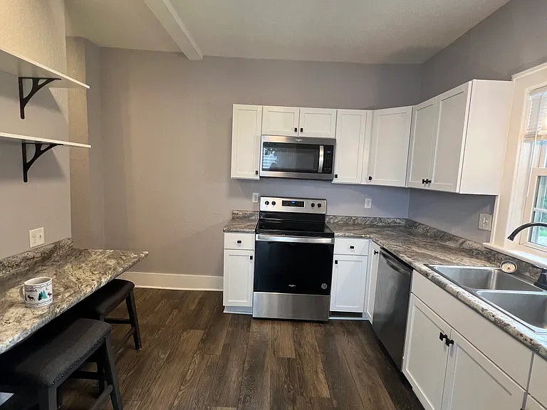 519 L St — Photo 3