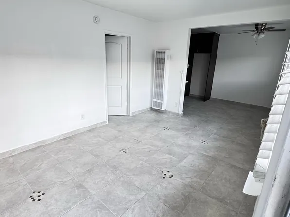 11937 Hart St #M, North Hollywood, CA 91605