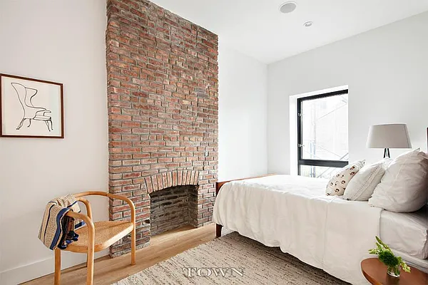 Sold by Town Residential | media 9