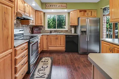 4th image of this home