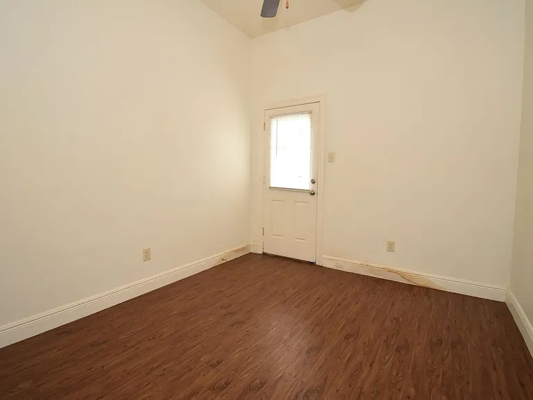 2408-2464 W Barnett Springs Ave — Photo 29