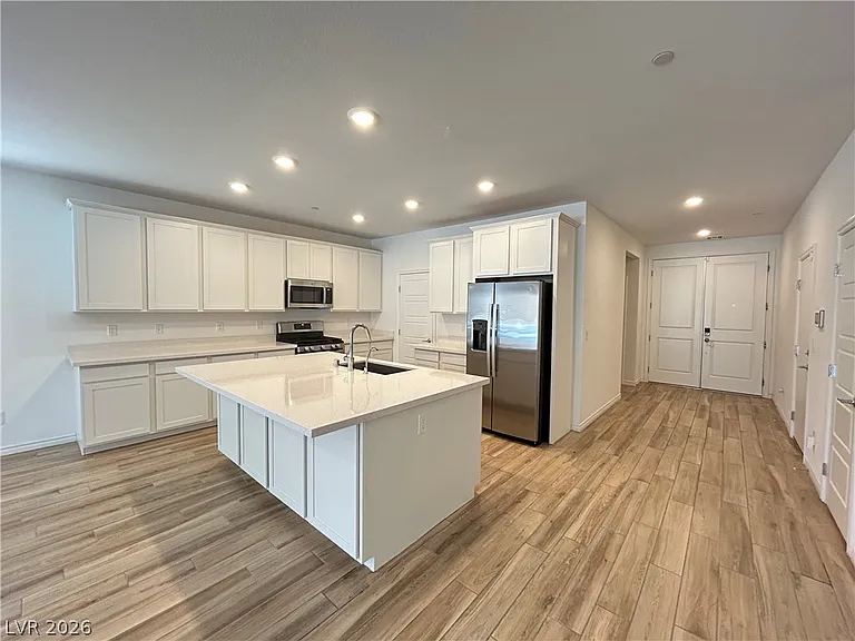 2276 Luna Haven St — Photo 3