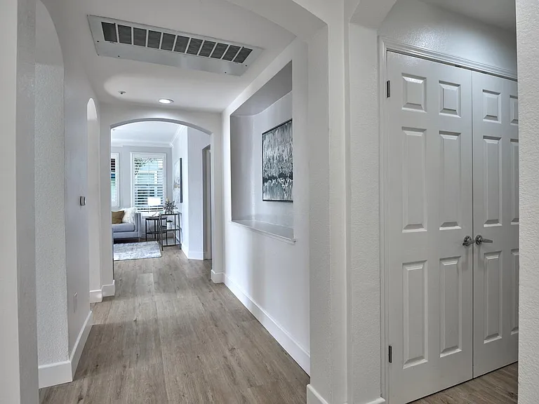 601 Baltic Cir #601 — Photo 4