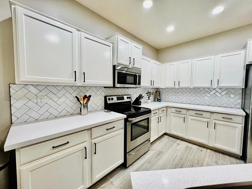 3 bed, 1269 sqft, $3,500 — Photo 3