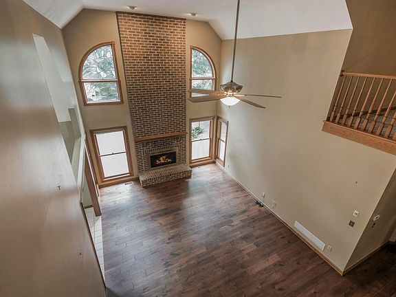 4th image of 1297 Windtree Ct