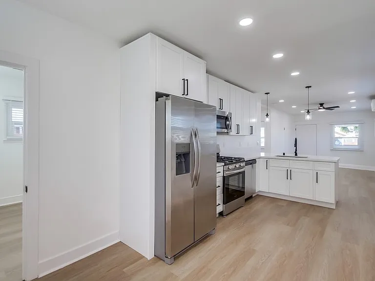 3693 43rd St — Photo 30